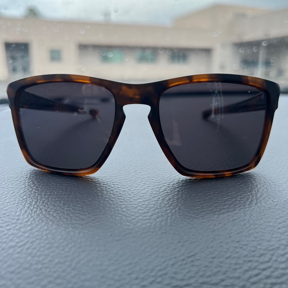 Oakley Sliver sunglasses - Picture 1 of 6